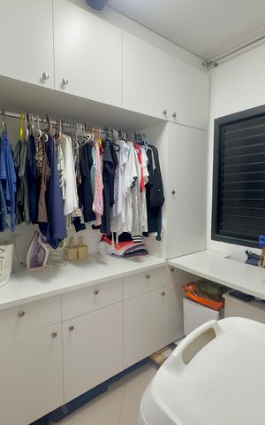 Apartamento à venda com 180m², 3 quartos e 4 vagas Apartamento à venda com 180m², 3 quartos e 4 vagasDepósito