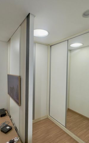 Apartamento à venda com 180m², 3 quartos e 4 vagas Apartamento à venda com 180m², 3 quartos e 4 vagasCloset