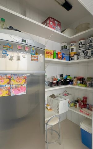 Apartamento à venda com 180m², 3 quartos e 4 vagas Apartamento à venda com 180m², 3 quartos e 4 vagasDespensa