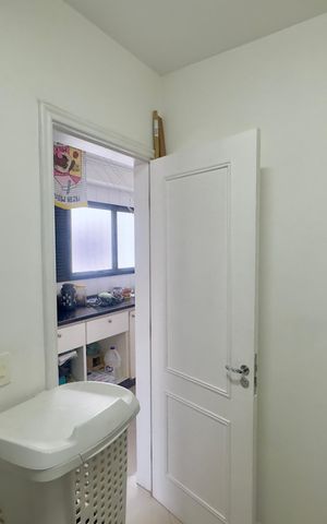 Apartamento à venda com 180m², 3 quartos e 4 vagas Apartamento à venda com 180m², 3 quartos e 4 vagasDepósito