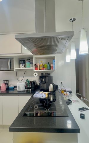 Apartamento à venda com 180m², 3 quartos e 4 vagas Apartamento à venda com 180m², 3 quartos e 4 vagasCozinha