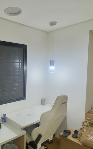Apartamento à venda com 180m², 3 quartos e 4 vagas Apartamento à venda com 180m², 3 quartos e 4 vagasCloset