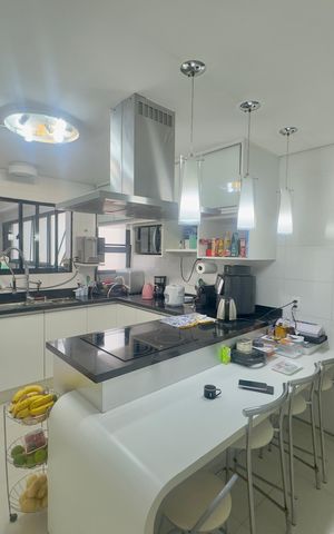 Apartamento à venda com 180m², 3 quartos e 4 vagas Apartamento à venda com 180m², 3 quartos e 4 vagasCozinha