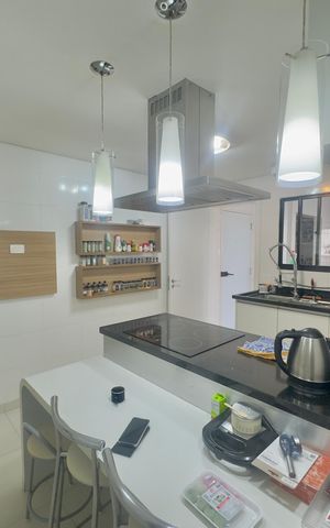 Apartamento à venda com 180m², 3 quartos e 4 vagas Apartamento à venda com 180m², 3 quartos e 4 vagasCozinha