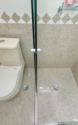 Apartamento à venda com 180m², 3 quartos e 4 vagas Apartamento à venda com 180m², 3 quartos e 4 vagasBanheiro da Suíte 3
