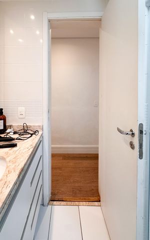 Apartamento à venda com 87m², 3 quartos e 2 vagas Apartamento à venda com 87m², 3 quartos e 2 vagasBanheiro Social