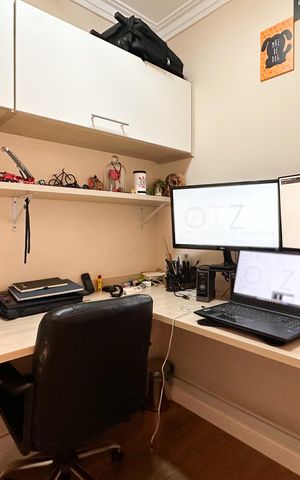 Apartamento à venda com 87m², 3 quartos e 2 vagas Apartamento à venda com 87m², 3 quartos e 2 vagasEscritório