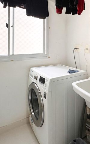 Apartamento à venda com 87m², 3 quartos e 2 vagas Apartamento à venda com 87m², 3 quartos e 2 vagasÁrea de Serviço