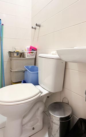 Apartamento à venda com 87m², 3 quartos e 2 vagas Apartamento à venda com 87m², 3 quartos e 2 vagasBanheiro de serviço