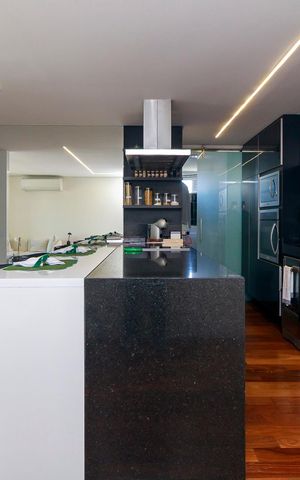 Apartamento à venda com 71m², 2 quartos e 2 vagas Apartamento à venda com 71m², 2 quartos e 2 vagasCozinha
