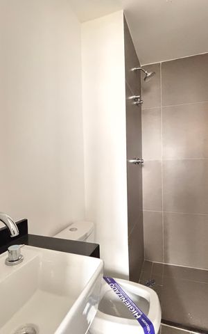 Studio à venda com 37m², 1 quarto e sem vaga Studio à venda com 37m², 1 quarto e sem vagaBanheiro