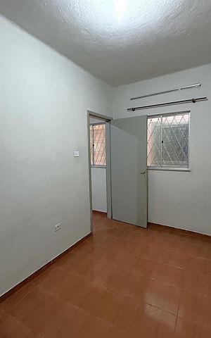 Casa para alugar com 34m², 1 quarto e sem vagaQuarto