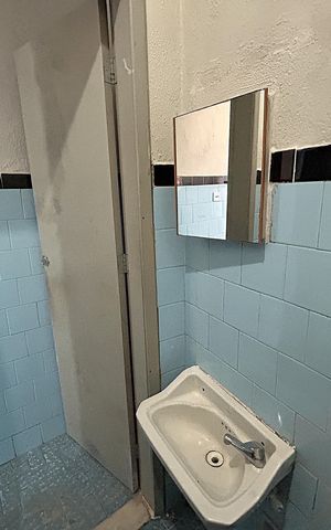 Casa para alugar com 34m², 1 quarto e sem vagaBanheiro