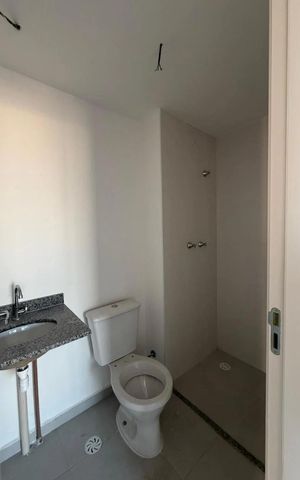 Apartamento à venda com 43m², 2 quartos e 1 vaga Apartamento à venda com 43m², 2 quartos e 1 vagaBanheiro
