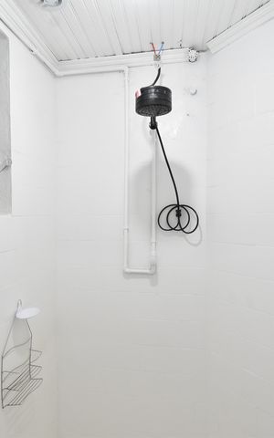 Apartamento para alugar com 66m², 2 quartos e sem vagaBanheiro