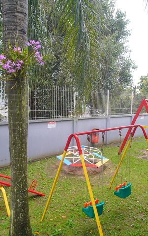 Casa de condomínio à venda com 76m², 2 quartos e 1 vagaÁrea comum - Playground