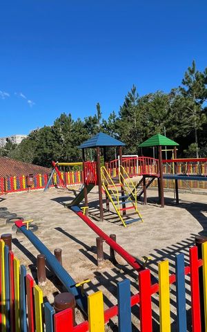 Apartamento para alugar com 54m², 2 quartos e 1 vaga Apartamento para alugar com 54m², 2 quartos e 1 vagaÁrea comum - Playground 2