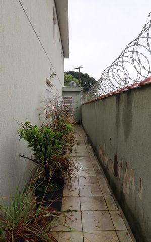 Casa à venda com 180m², 3 quartos e 4 vagasCorredor