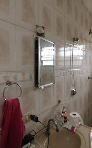 Casa à venda com 180m², 3 quartos e 4 vagasBanheiro 2