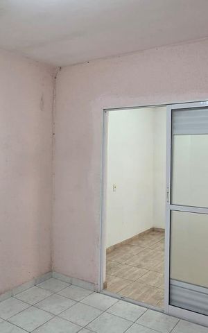 Casa à venda com 200m², 4 quartos e 2 vagas Casa à venda com 200m², 4 quartos e 2 vagasQuarto 02