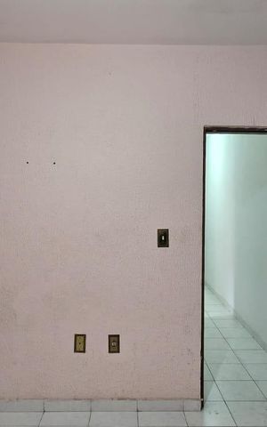 Casa à venda com 200m², 4 quartos e 2 vagas Casa à venda com 200m², 4 quartos e 2 vagasQuarto 02