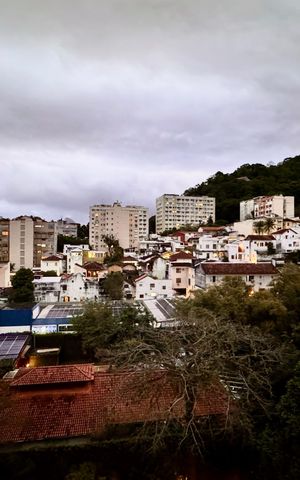 Apartamento para alugar com 107m², 3 quartos e 1 vaga