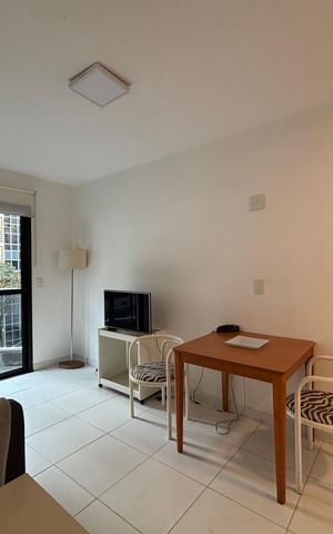 Apartamento à venda com 40m², 1 quarto e 1 vaga Apartamento à venda com 40m², 1 quarto e 1 vagaSala