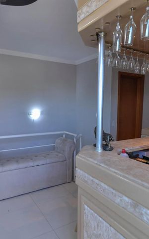 Apartamento para alugar com 180m², 4 quartos e 3 vagas Apartamento para alugar com 180m², 4 quartos e 3 vagasSala