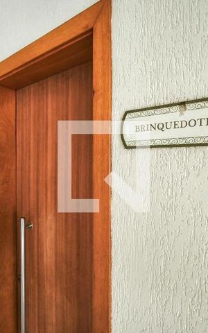 Apartamento para alugar com 180m², 4 quartos e 3 vagas