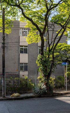 Apartamento à venda com 150m², 2 quartos e 4 vagas