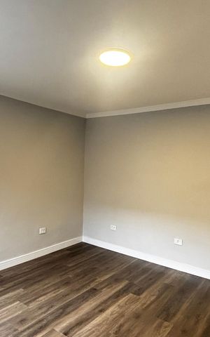 Casa para alugar com 106m², 2 quartos e 2 vagas Casa para alugar com 106m², 2 quartos e 2 vagasSuite