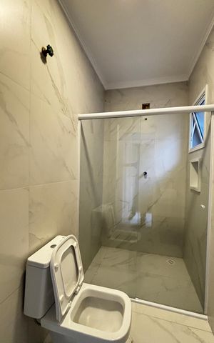 Casa para alugar com 106m², 2 quartos e 2 vagas Casa para alugar com 106m², 2 quartos e 2 vagasBanheiro