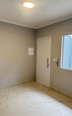 Casa para alugar com 106m², 2 quartos e 2 vagas Casa para alugar com 106m², 2 quartos e 2 vagasSala