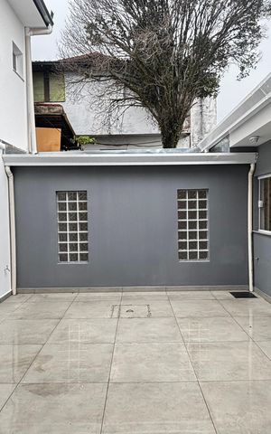 Casa para alugar com 106m², 2 quartos e 2 vagas Casa para alugar com 106m², 2 quartos e 2 vagasQuintal