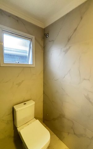 Casa para alugar com 106m², 2 quartos e 2 vagas Casa para alugar com 106m², 2 quartos e 2 vagasBanheiro da Suíte