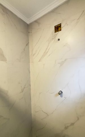 Casa para alugar com 106m², 2 quartos e 2 vagas Casa para alugar com 106m², 2 quartos e 2 vagasBanheiro