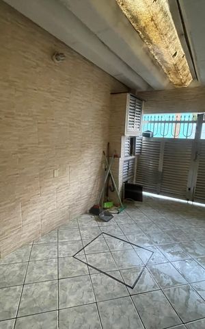 Casa para alugar com 75m², 2 quartos e 1 vaga Casa para alugar com 75m², 2 quartos e 1 vagaGaragem
