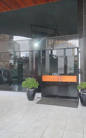 Apartamento à venda com 390m², 4 quartos e 4 vagasEntrada