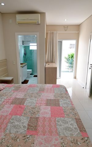 Casa à venda com 250m², 4 quartos e 4 vagasQuarto 1 - Suíte