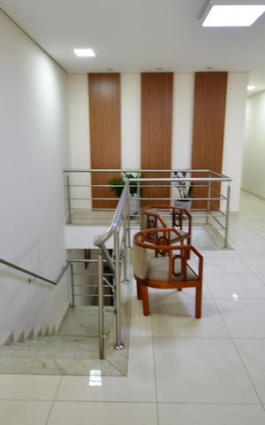 Casa à venda com 250m², 4 quartos e 4 vagasSala