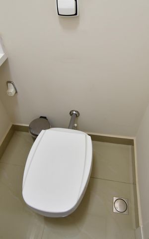 Casa à venda com 250m², 4 quartos e 4 vagasLavabo