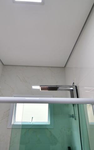 Casa à venda com 250m², 4 quartos e 4 vagasBanheiro Suíte