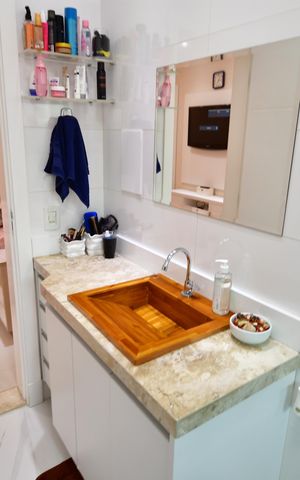 Casa à venda com 250m², 4 quartos e 4 vagasBanheiro Suíte