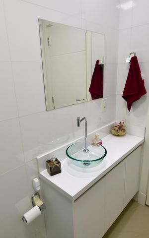 Casa à venda com 250m², 4 quartos e 4 vagasBanheiro