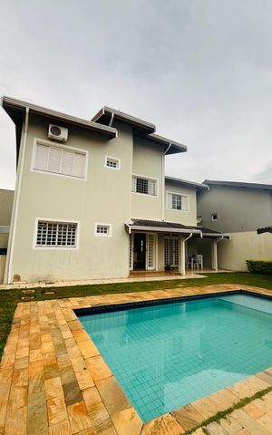 Casa à venda com 249m², 5 quartos e 2 vagas