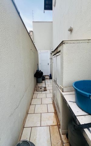 Casa à venda com 249m², 5 quartos e 2 vagas