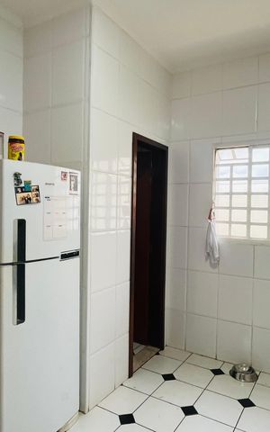 Casa à venda com 249m², 5 quartos e 2 vagas