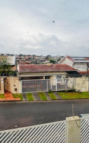 Casa à venda com 249m², 5 quartos e 2 vagas