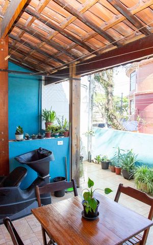 Casa à venda com 170m², 4 quartos e 2 vagasVaranda