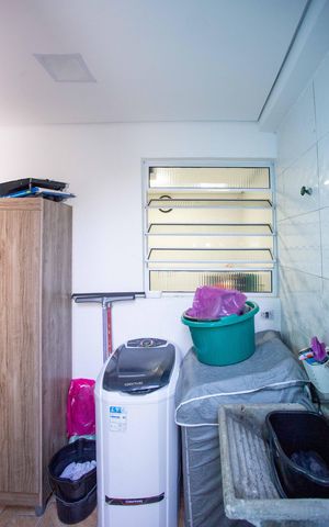 Casa à venda com 170m², 4 quartos e 2 vagasÁrea de Serviço Casa 1